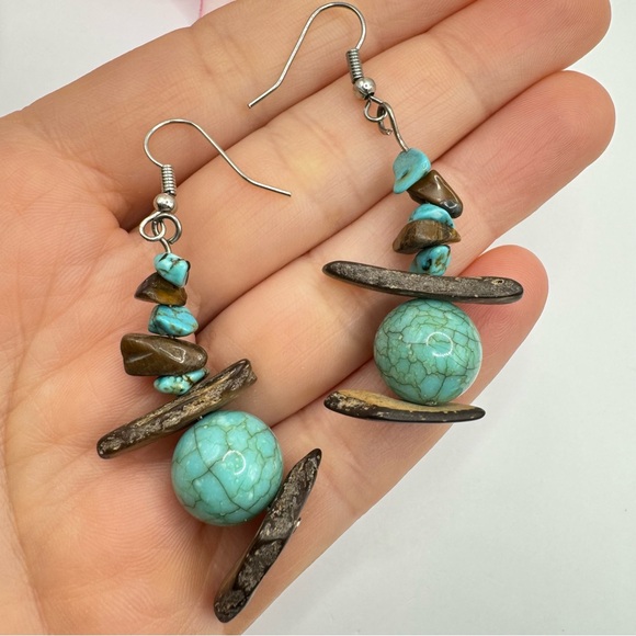 Boho Faux Turquoise And Tiger’s Eye Chip Coconut Shell Crackle Bead Earrings - Picture 2 of 8